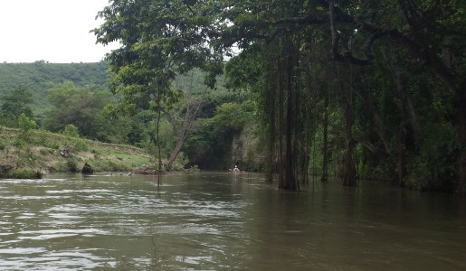 river photo